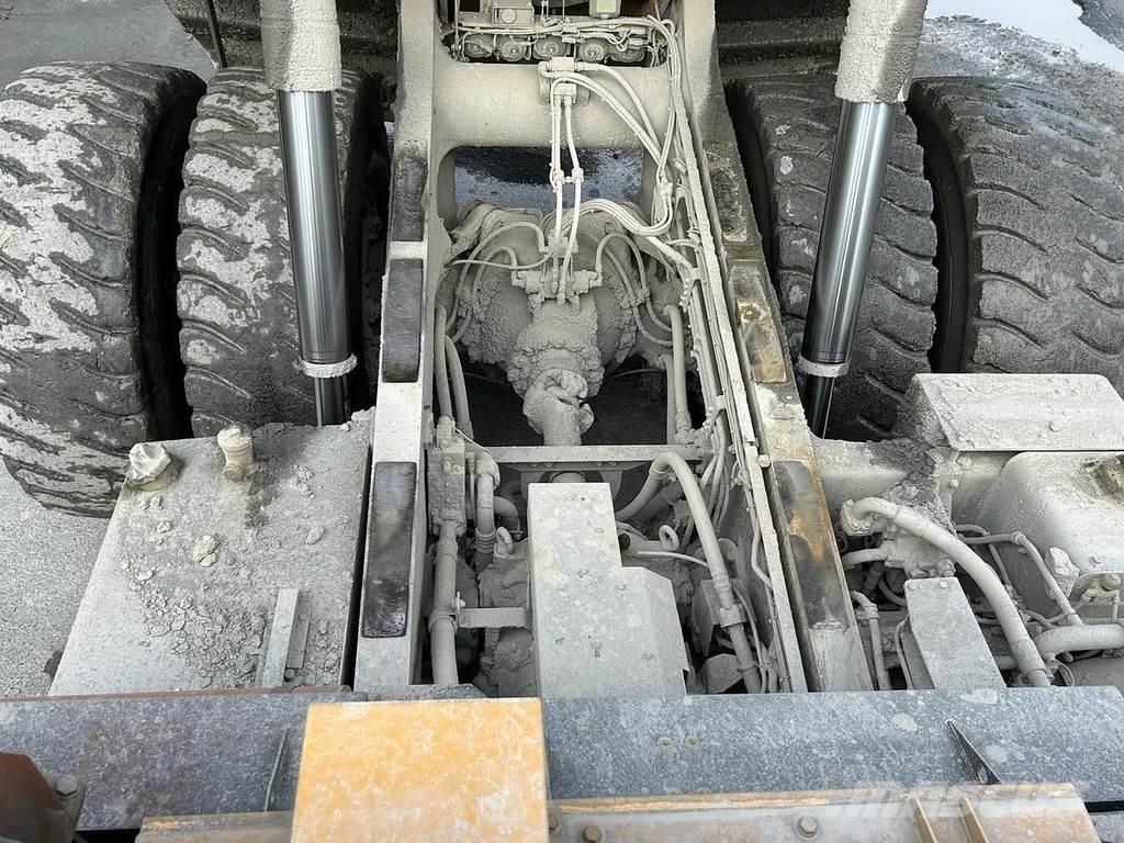 Komatsu HD605-7 Minidumprar