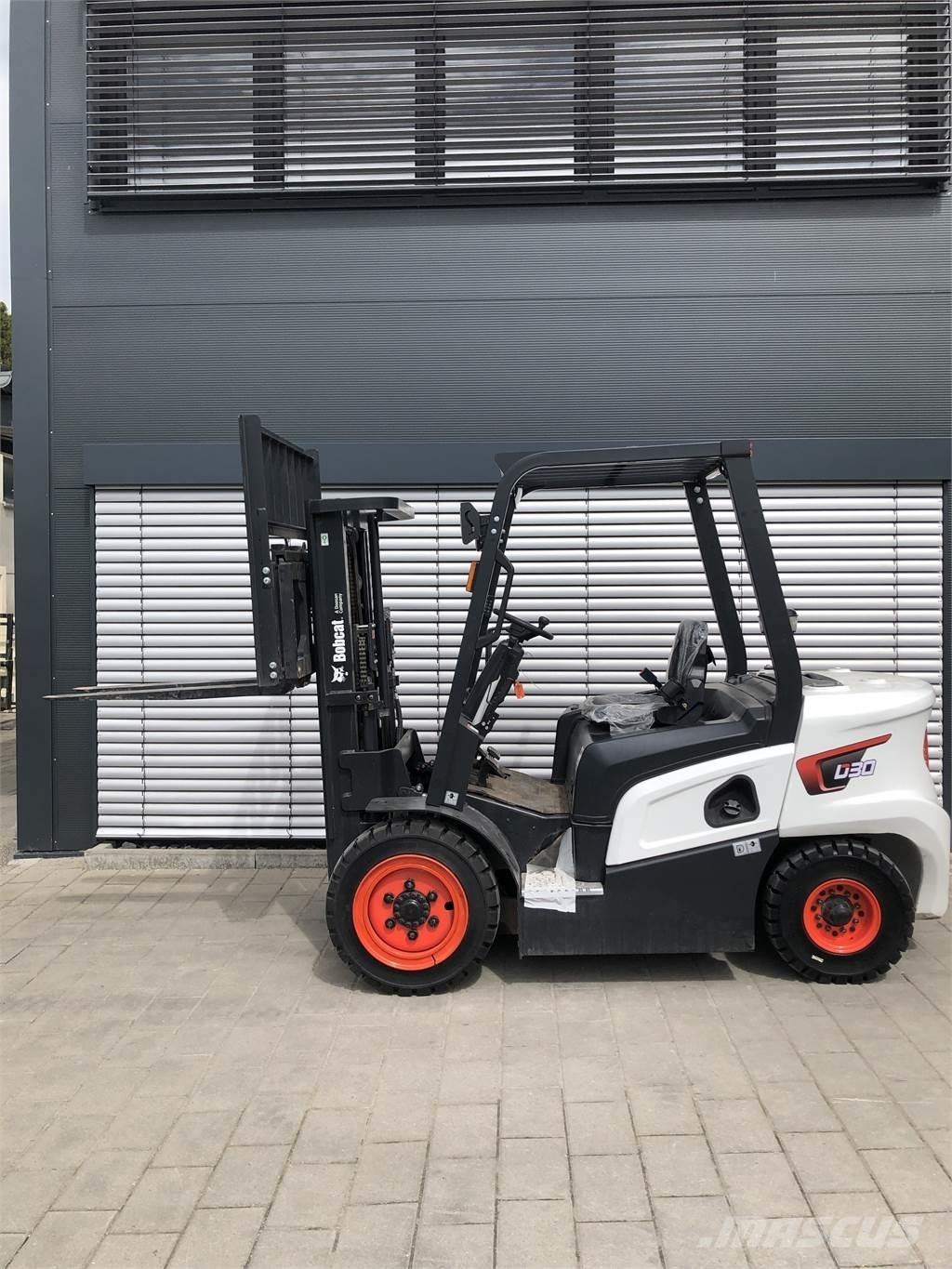 Bobcat D30NX Dieselmotviktstruckar