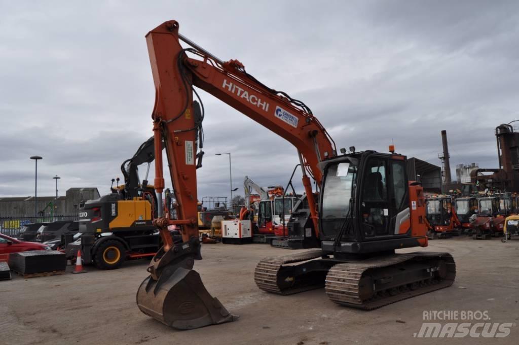 Hitachi ZX 135 US-7 Bandgrävare