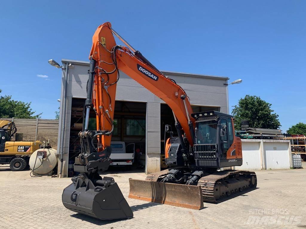 Doosan DX 235 LCR-5 Bandgrävare