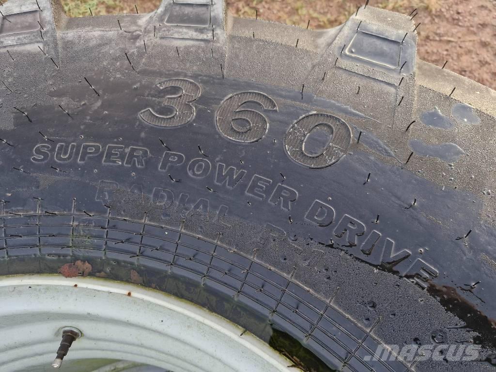 Alliance 800/65-R32 Däck, hjul och fälgar