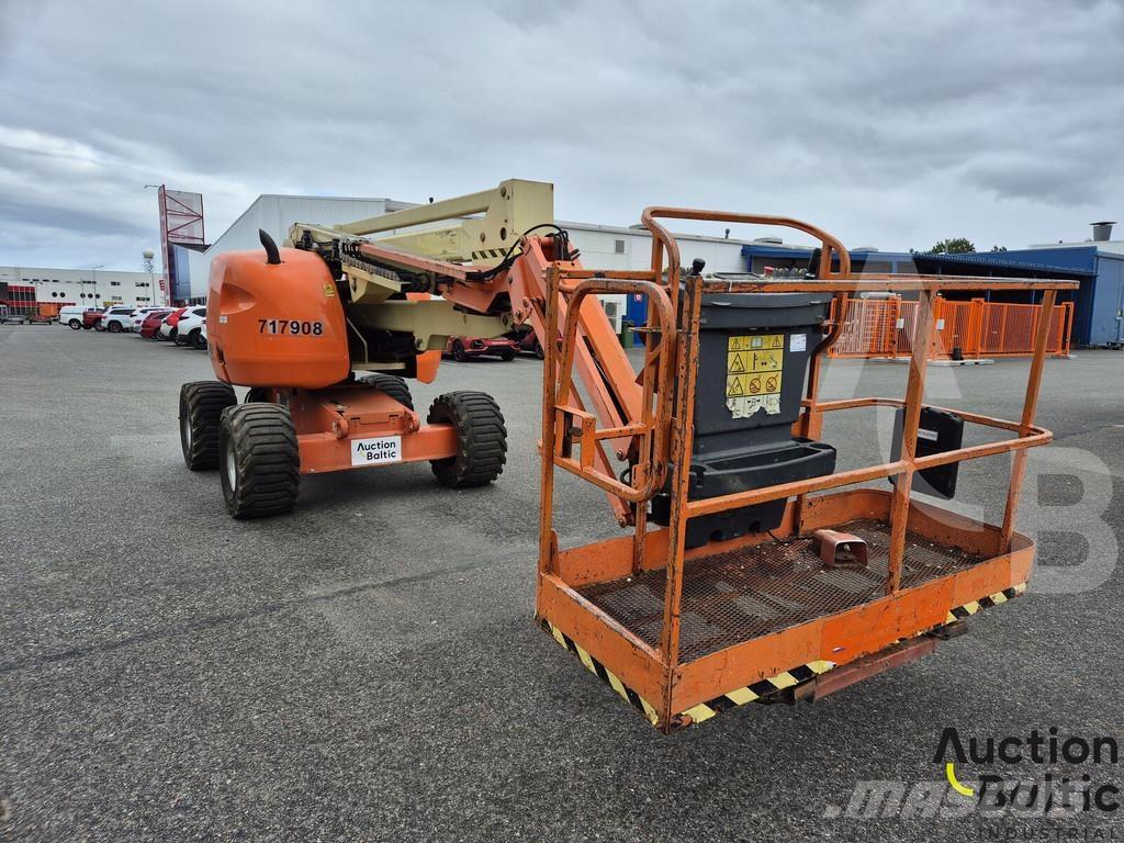JLG 450 AJ II Bomliftar