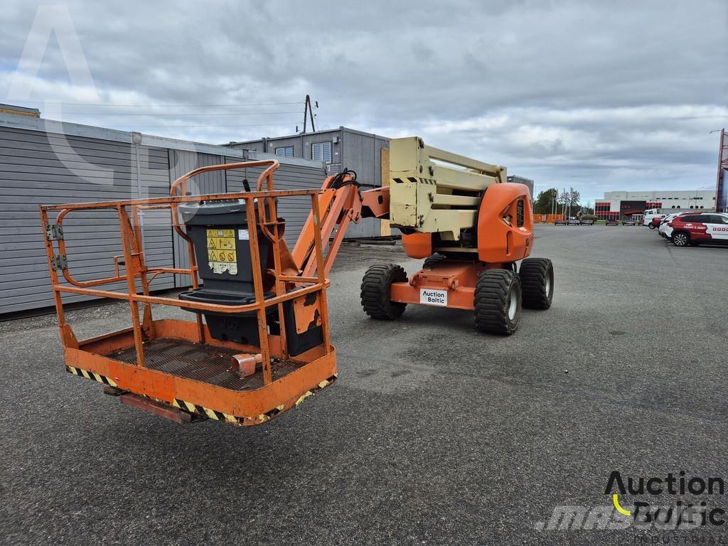 JLG 450 AJ II Bomliftar