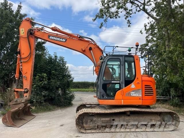Doosan DX 140 LCR-3 Bandgrävare