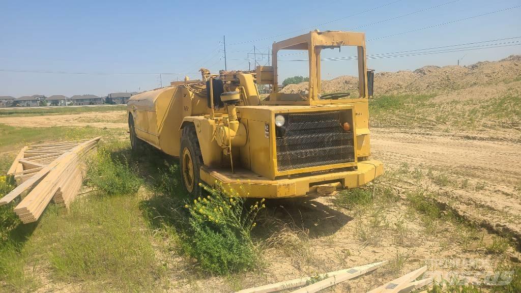 CAT 613 B Vattentankbilar
