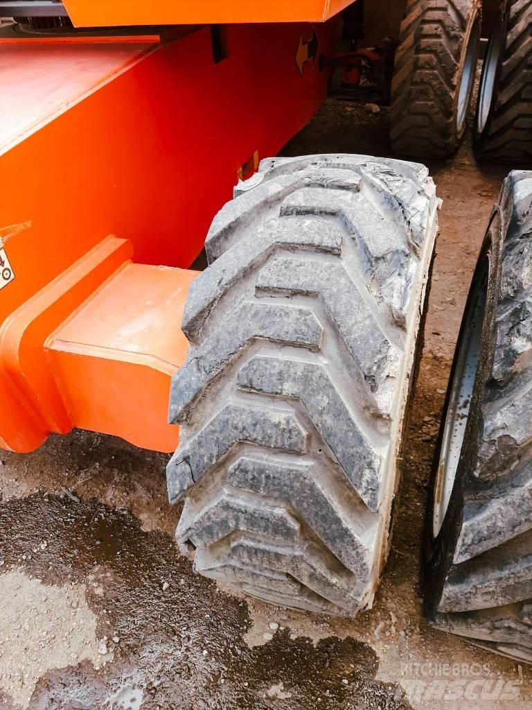JLG 860 SJ Teleskop bomliftar
