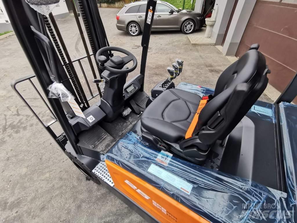 Doosan B25S-7 Elmotviktstruckar