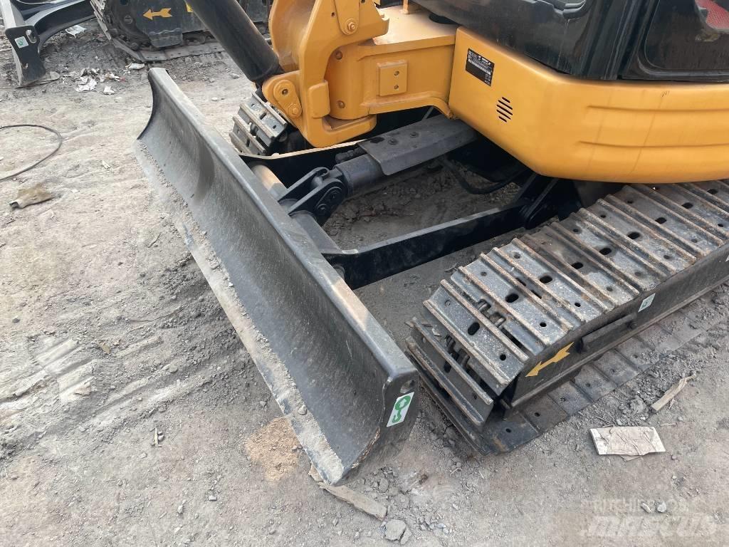 CAT 303.5ECR Minigrävare < 7t