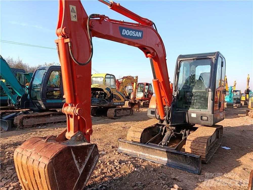 Doosan DH 60-7 Minigrävare < 7t