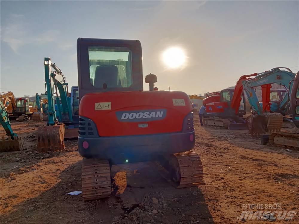 Doosan DH 60-7 Minigrävare < 7t