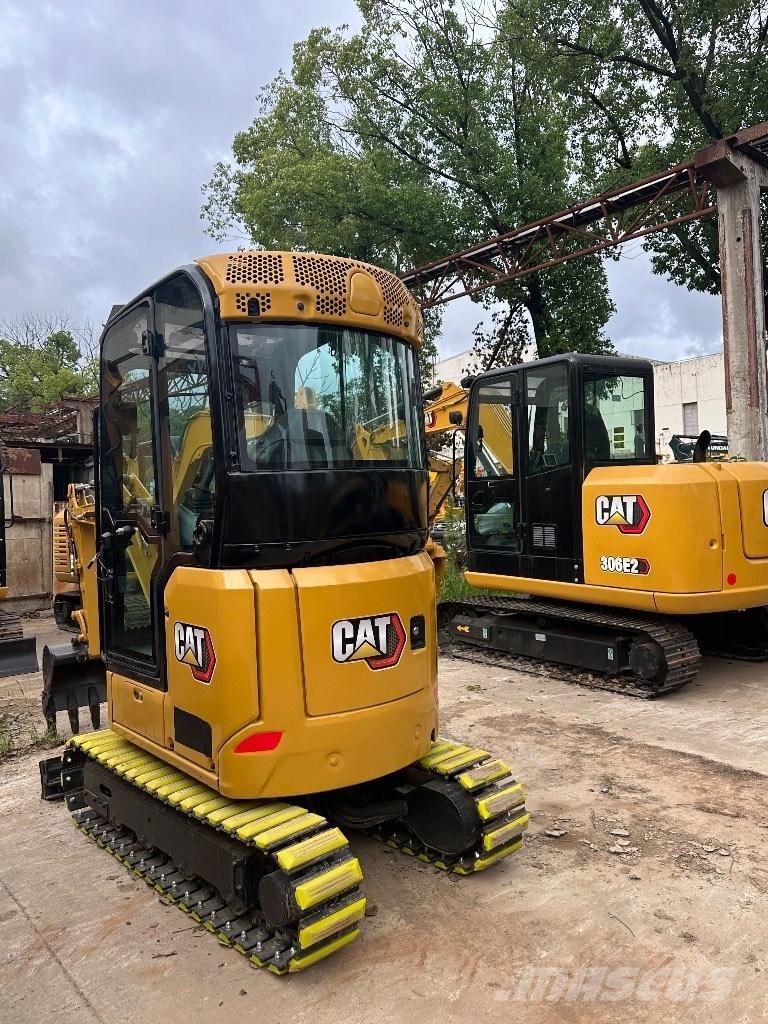 CAT 302 Minigrävare < 7t