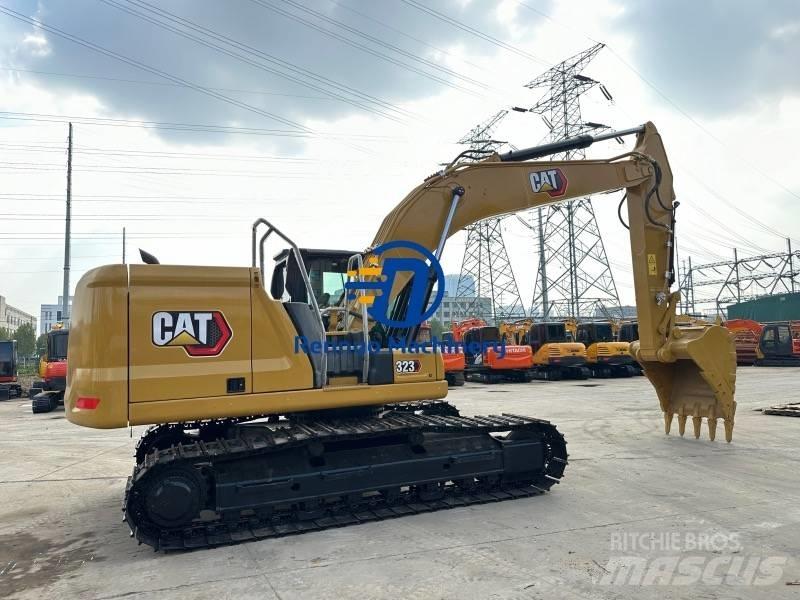 CAT 323GC Bandgrävare