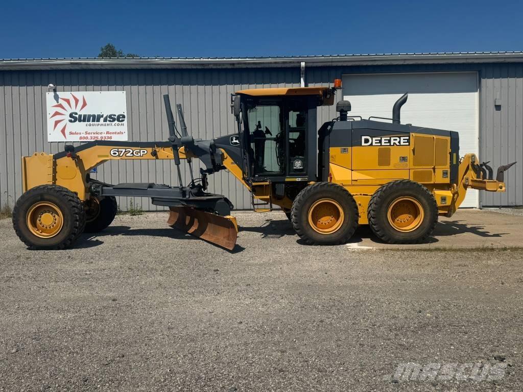 John Deere 672 GP Väghyvlar