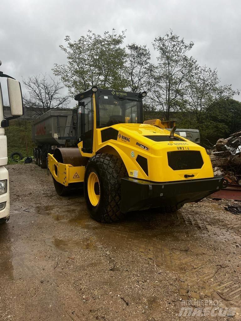 Bomag BW211 D5 Envalsvältar