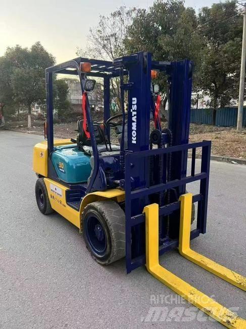 Komatsu FD 30 T-14 Dieselmotviktstruckar
