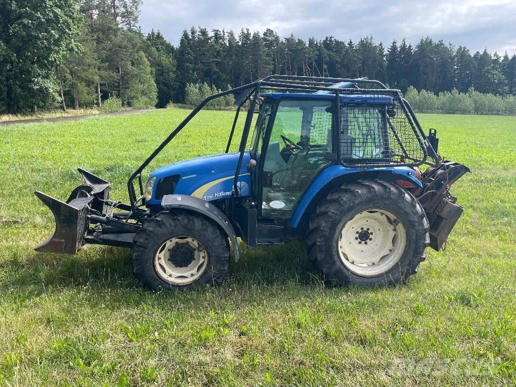 New Holland T5050 Skogstraktorer