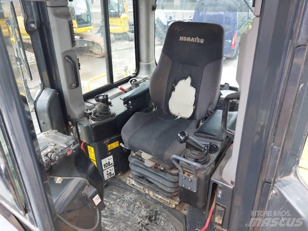 Komatsu D65PX-18 Bandschaktare