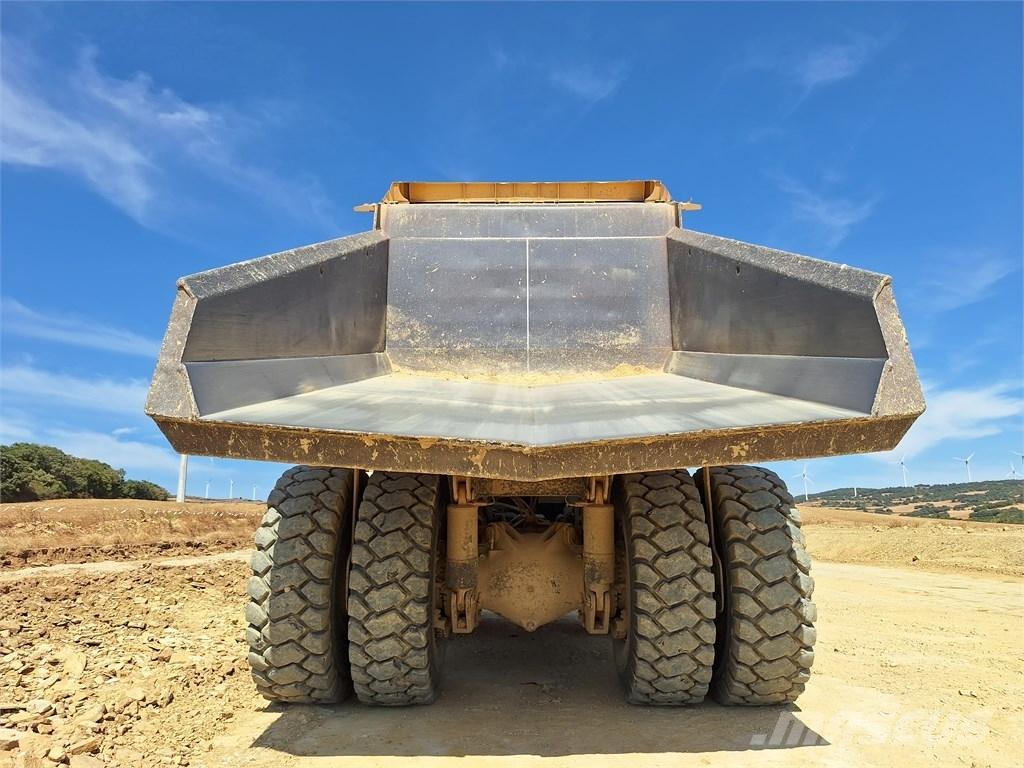 Komatsu HD 605-7E0 Gruvtruck