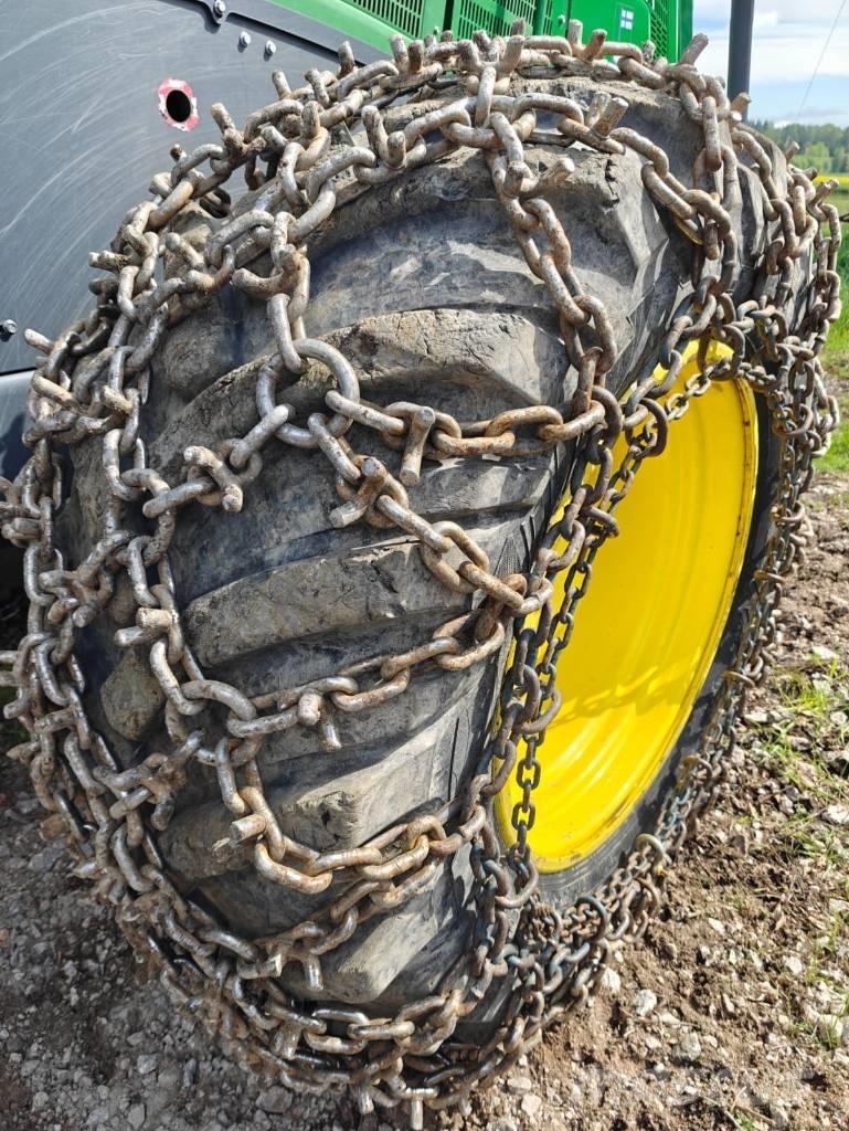 John Deere 1270 G Skördare