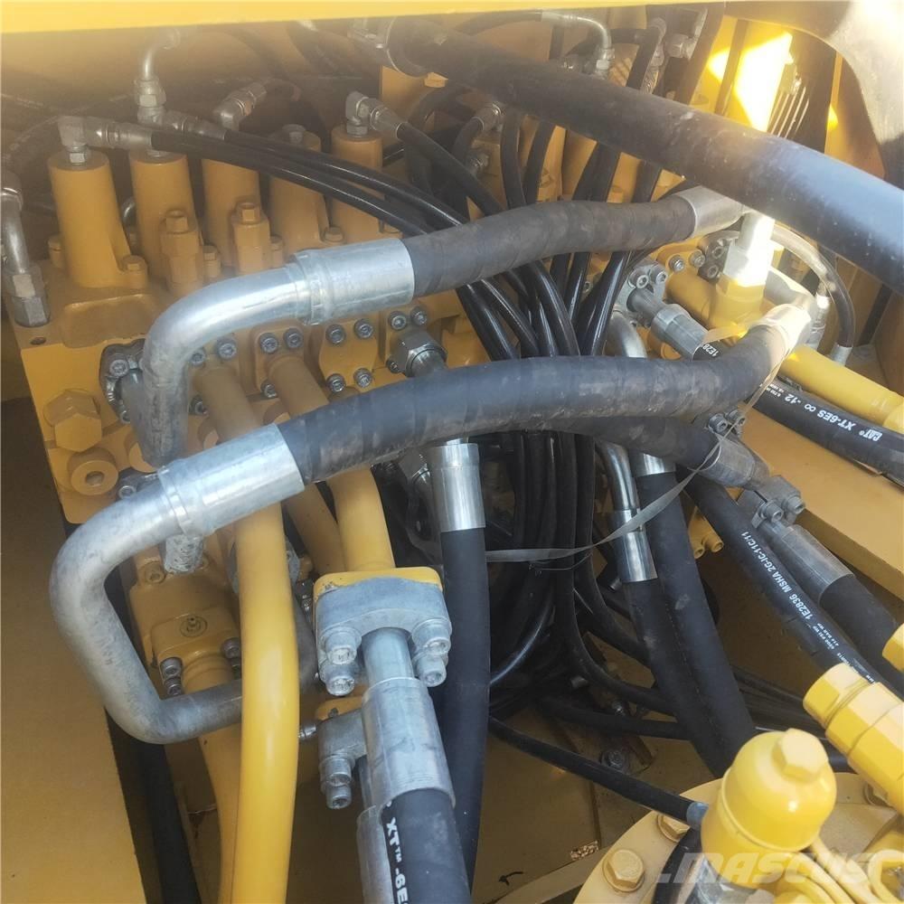 CAT 340D2 Bandgrävare