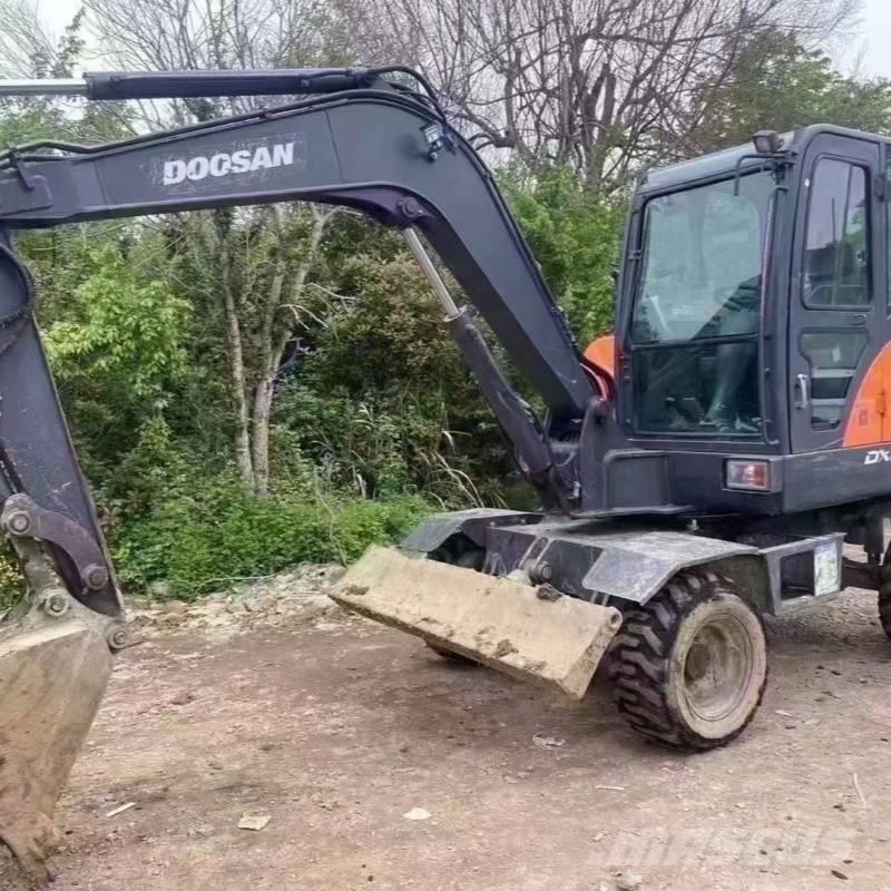 Doosan DX60W Hjulgrävare
