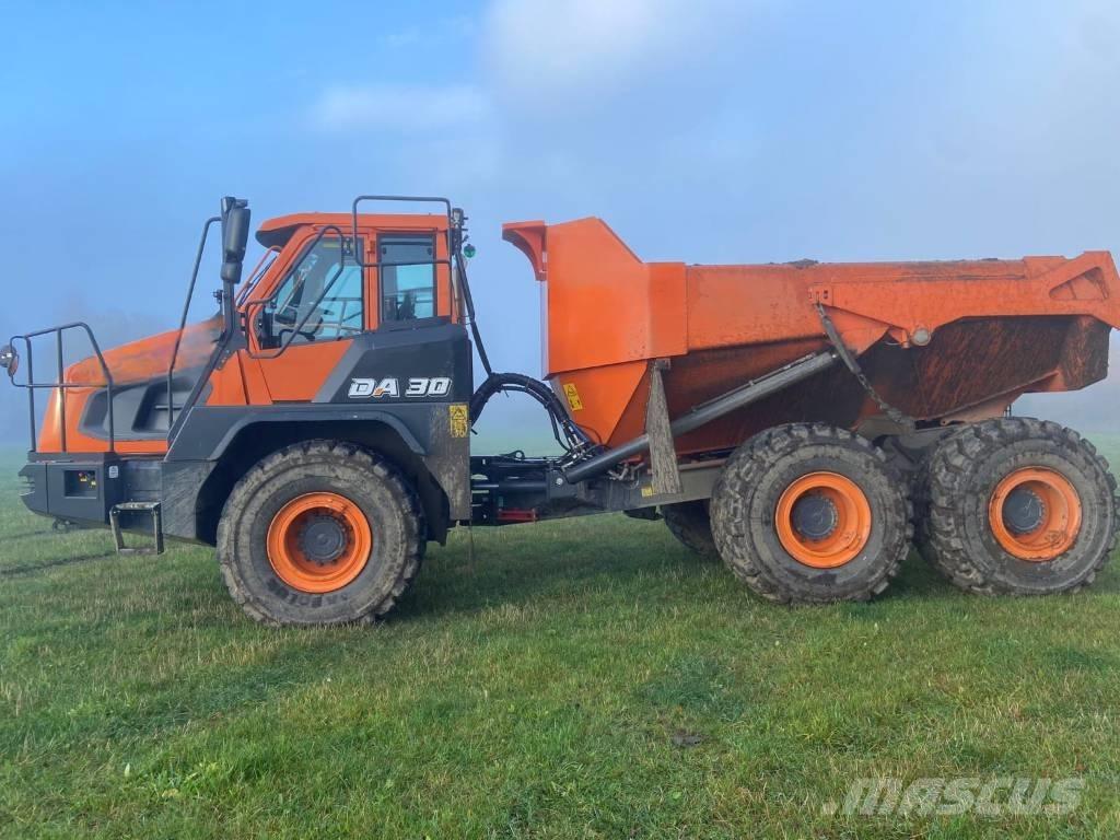 Doosan DA 30 Midjestyrd dumper