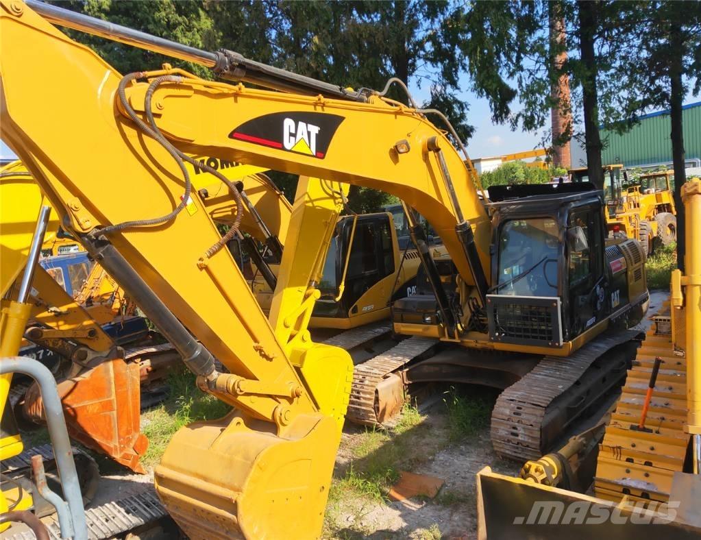 CAT 325C Bandgrävare