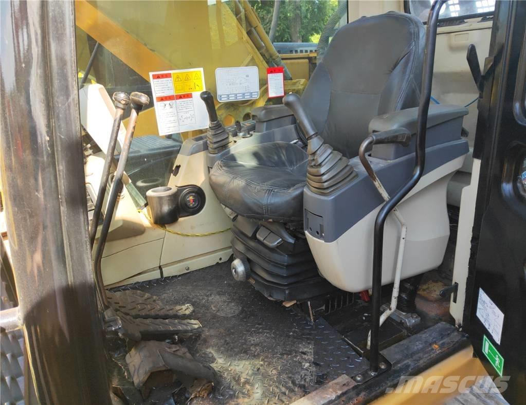 CAT 325C Bandgrävare