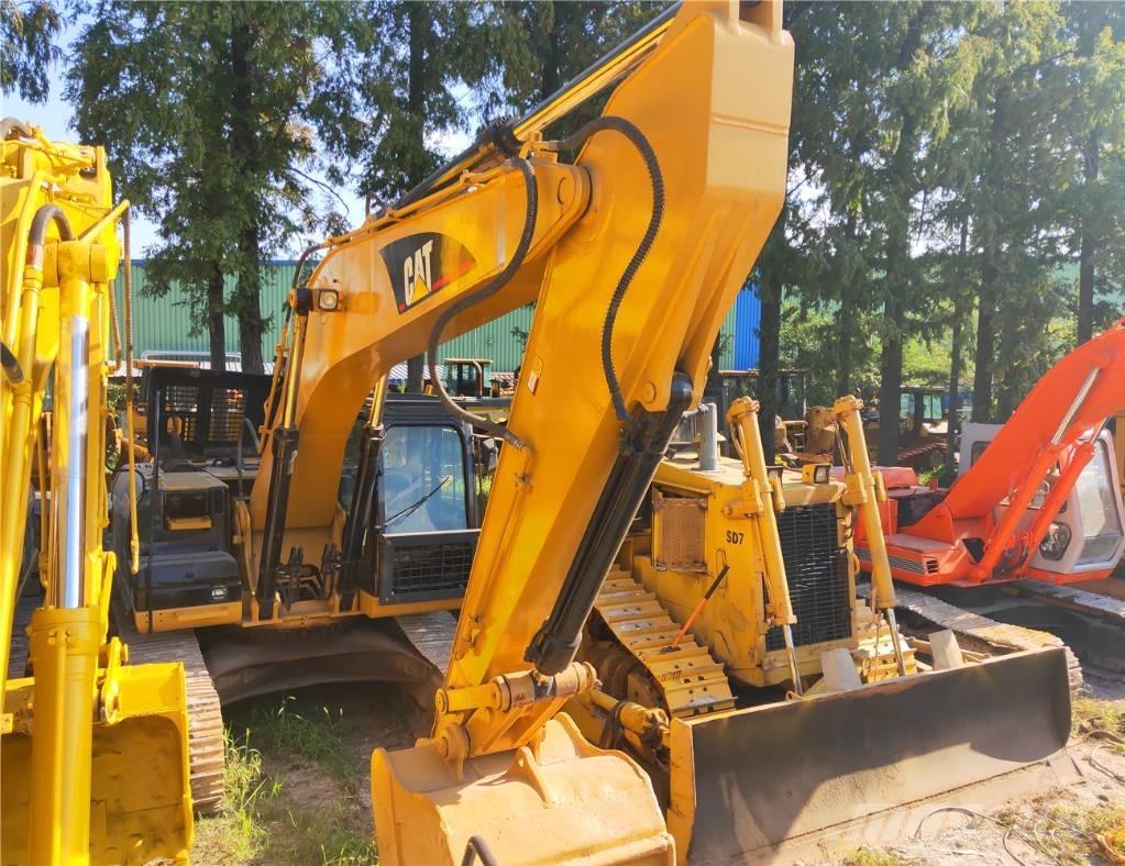 CAT 325C Bandgrävare