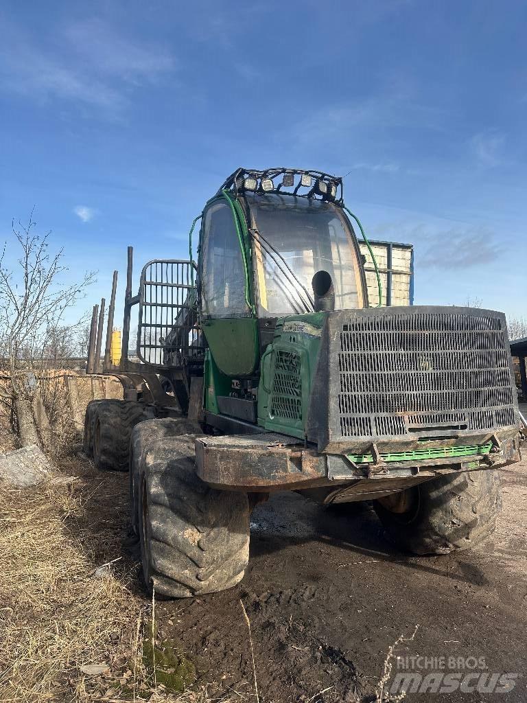 John Deere 1010 E Skotare