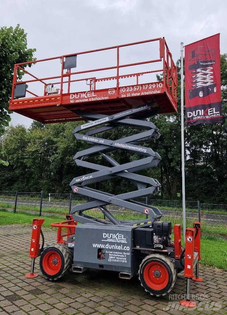 SkyJack SJ68832 RTE Saxliftar
