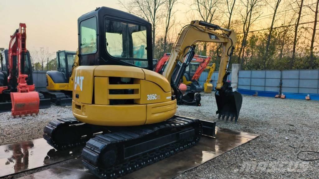 CAT 305 CR Minigrävare < 7t