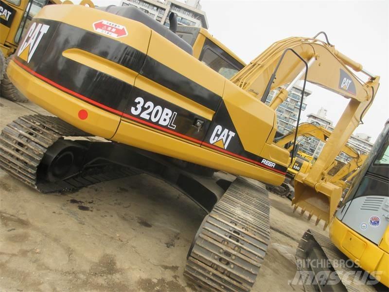 CAT 320 B L Bandgrävare