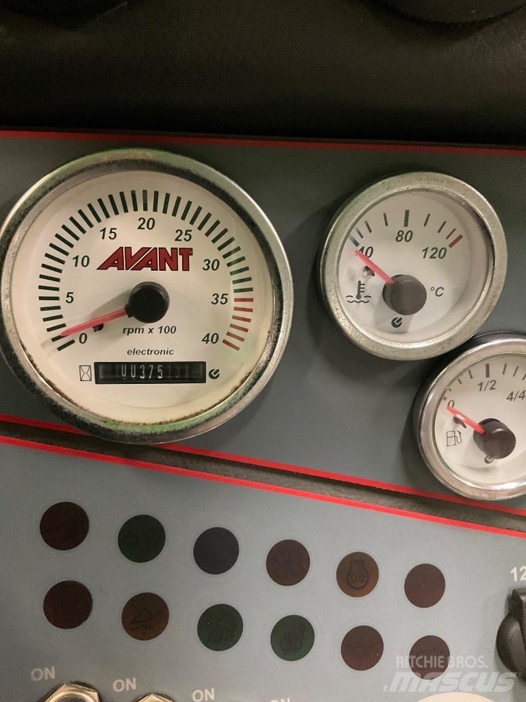 Avant 528 Kompaktlastare