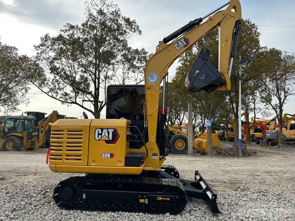 CAT 306E Minigrävare < 7t