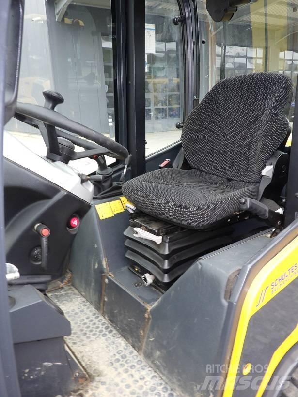Schäffer 2445 S Hjullastare