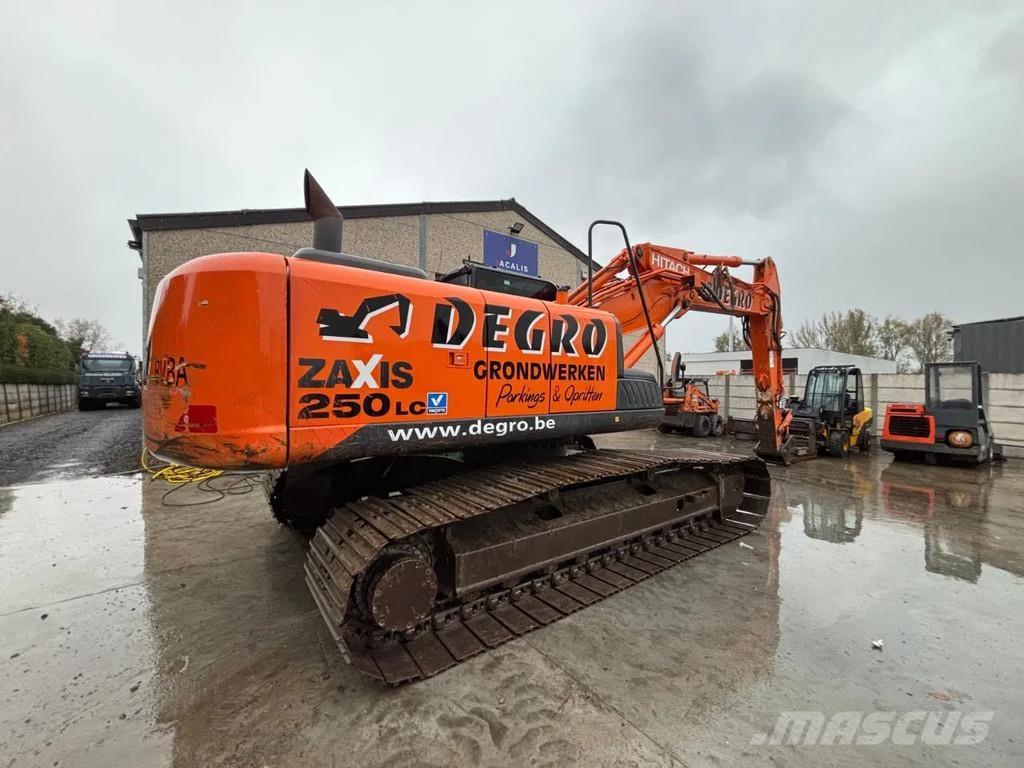 Hitachi ZX250LC-5B Bandgrävare
