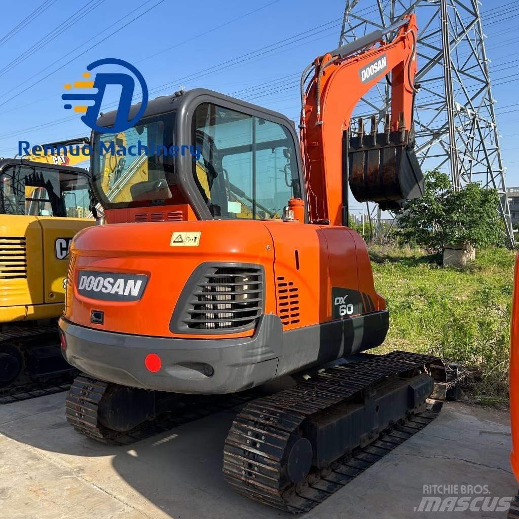 Doosan DX 60 Bandgrävare