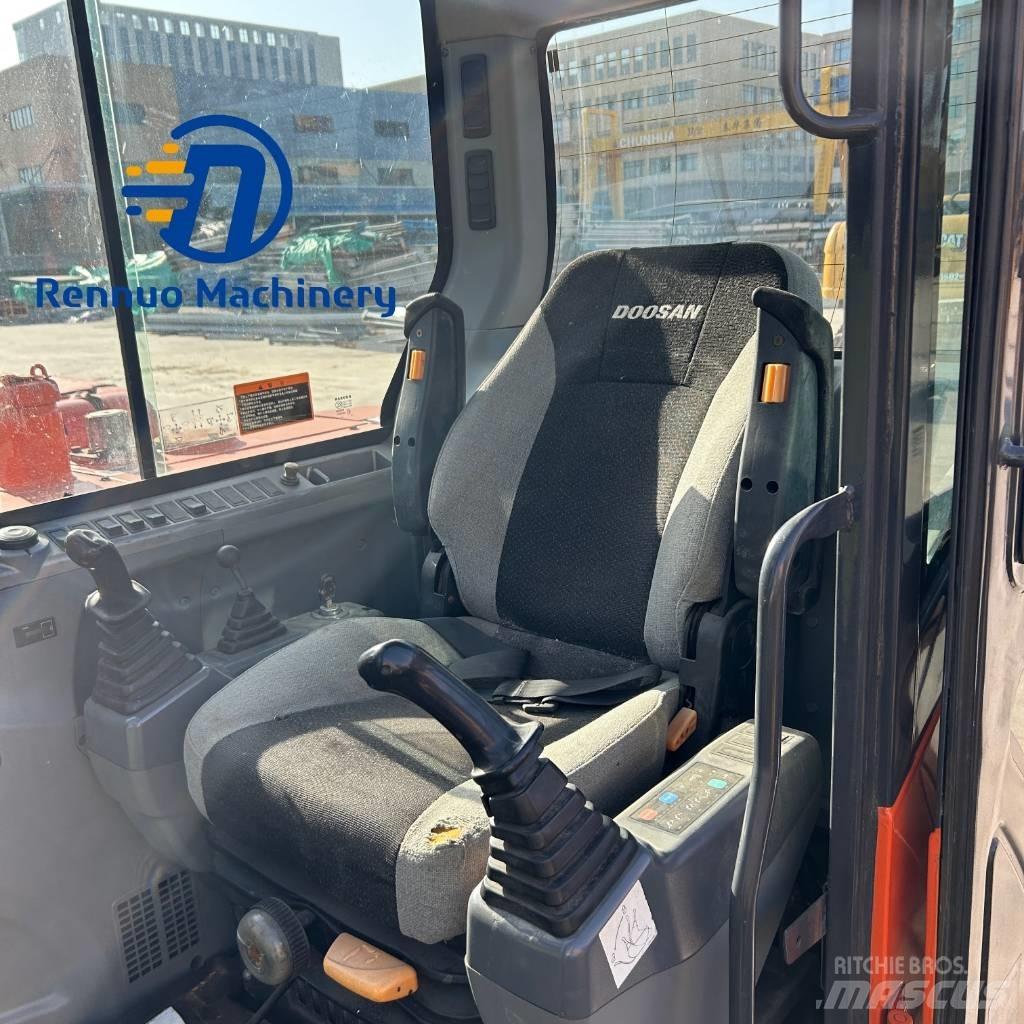 Doosan DX 60 Bandgrävare