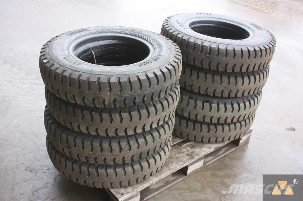  Onbekend 7.00-16LT Däck, hjul och fälgar