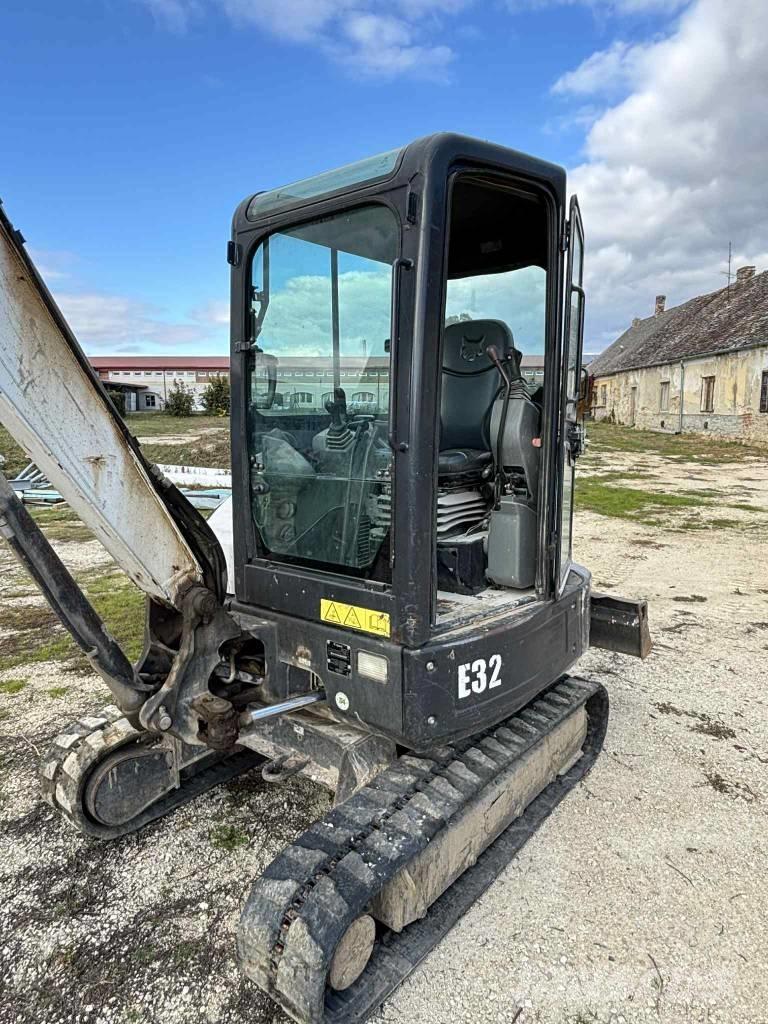 Bobcat E 32 Minigrävare < 7t