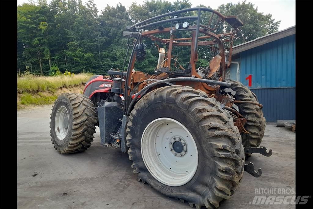 Valtra T254 Traktorer