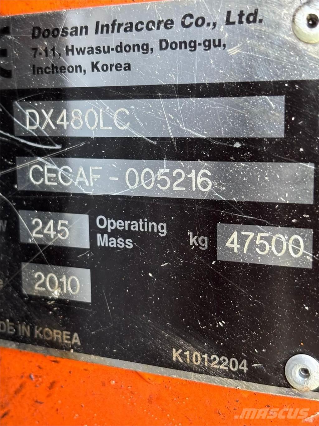 Doosan DX480LC Bandgrävare