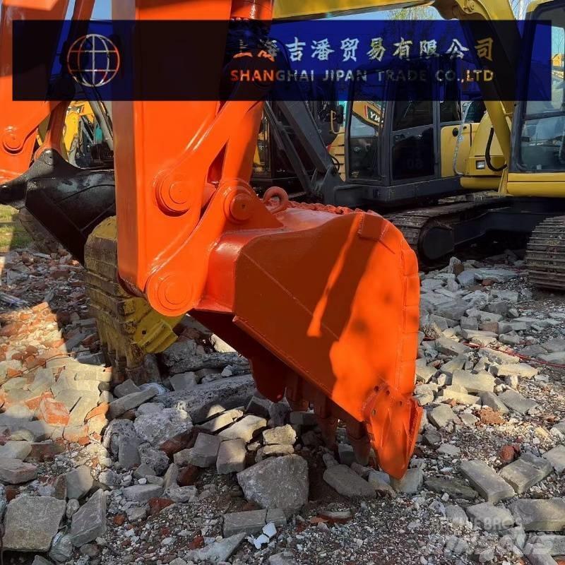 Hitachi ZX 135 Bandgrävare