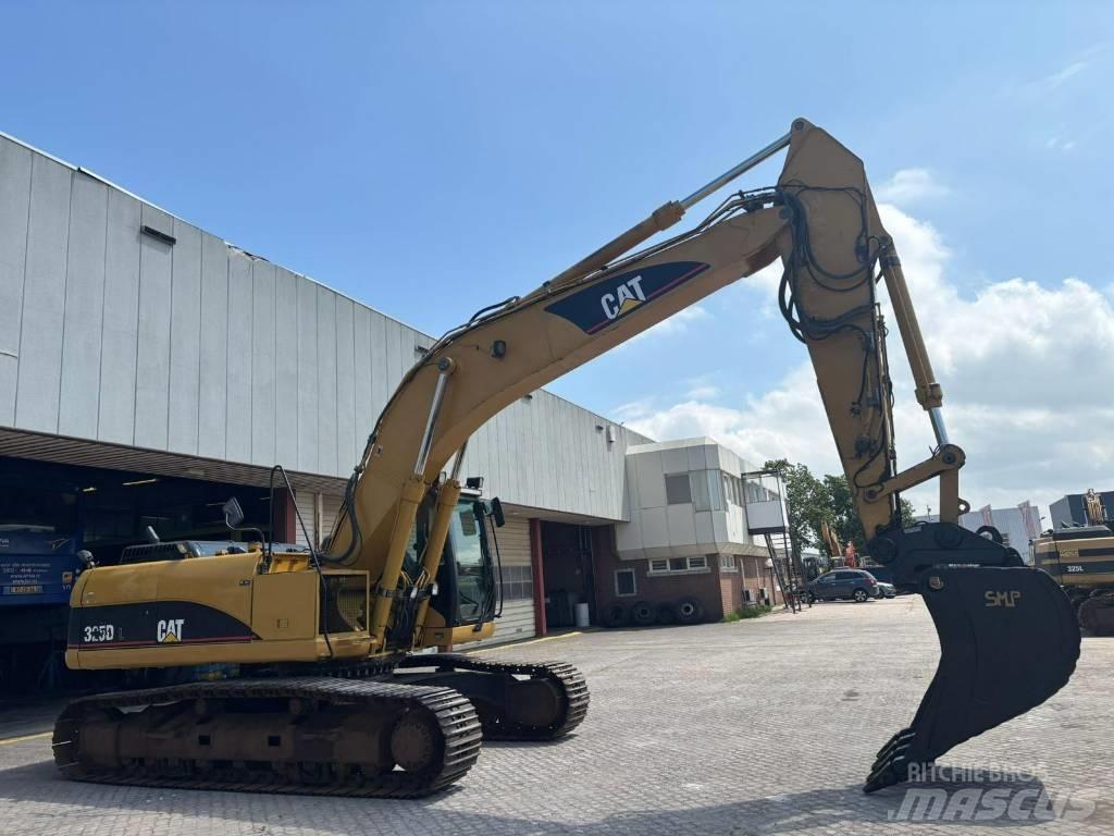 CAT 325 D L Bandgrävare