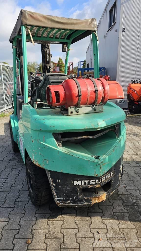 Mitsubishi FG 35 N Gasolmotviktstruckar