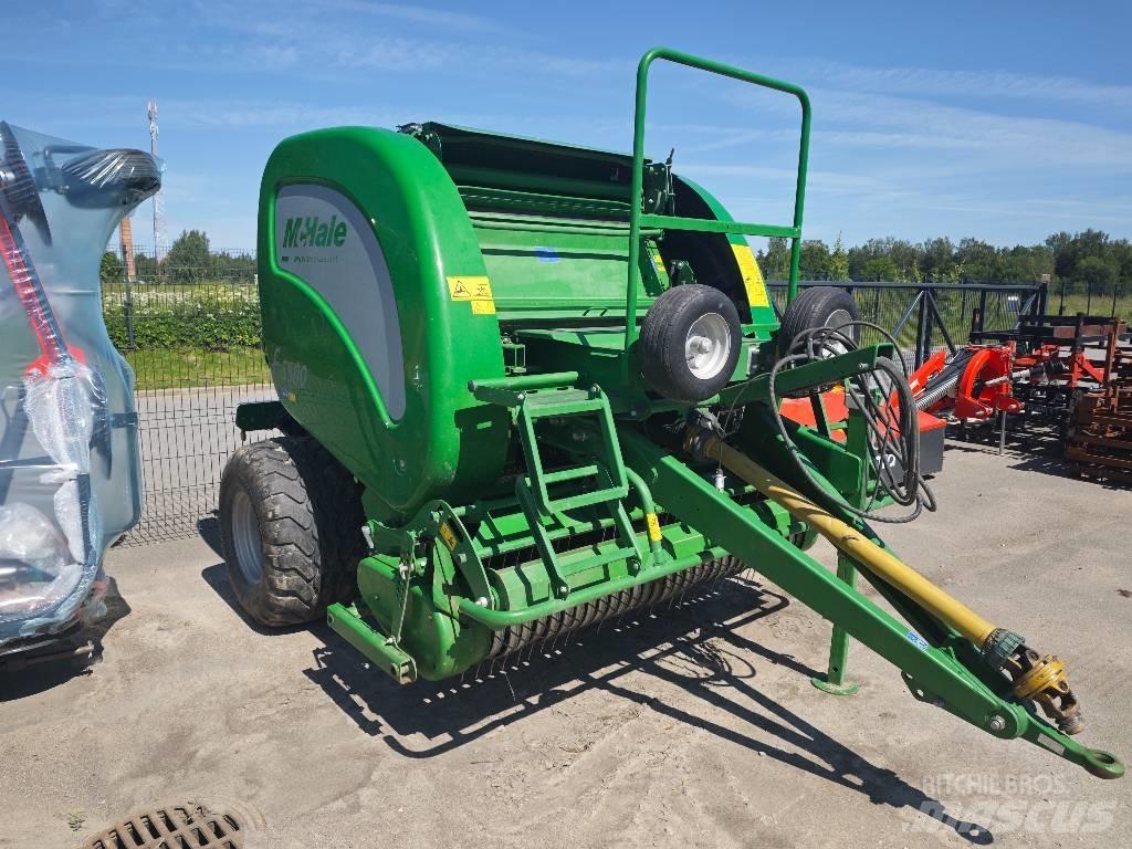 McHale F 5500 Rundbalspressar