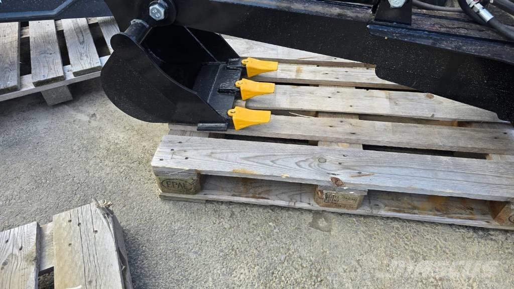 Grävarm Avant bobcat Kompaktlastare