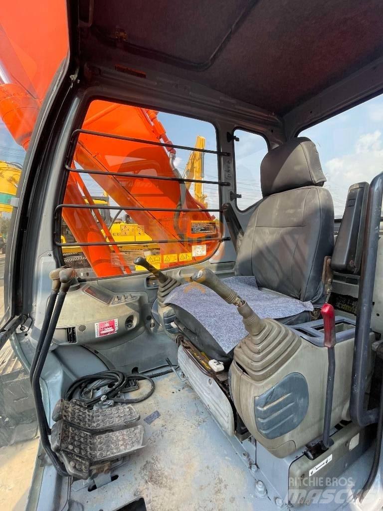 Hitachi EX 200 Bandgrävare
