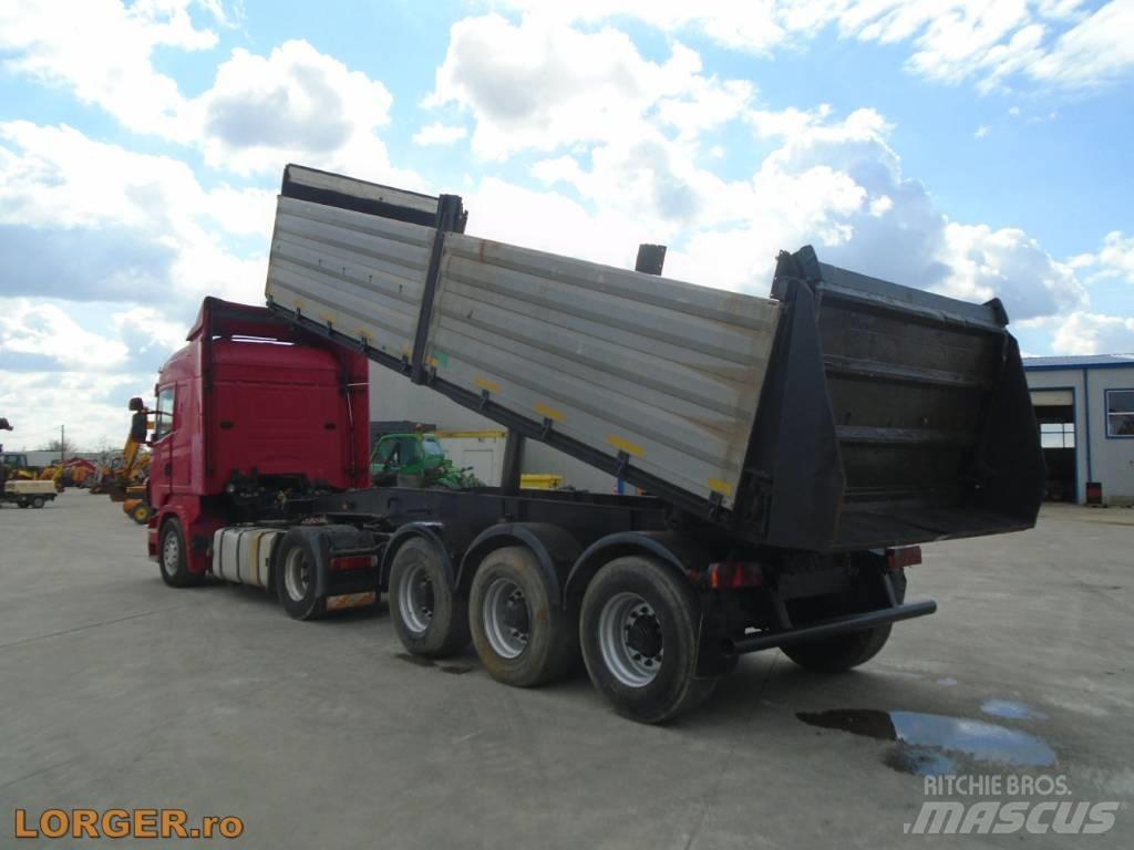  Schwarzmuller R420 Skåpsläp